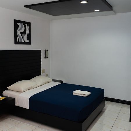 Davao Royal Suites And Residences Bagian luar foto