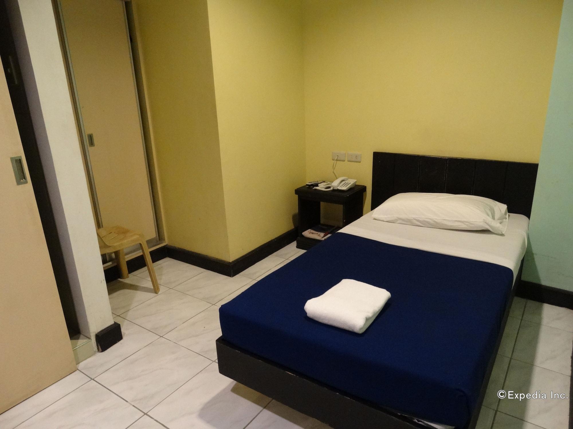 Davao Royal Suites And Residences Bagian luar foto