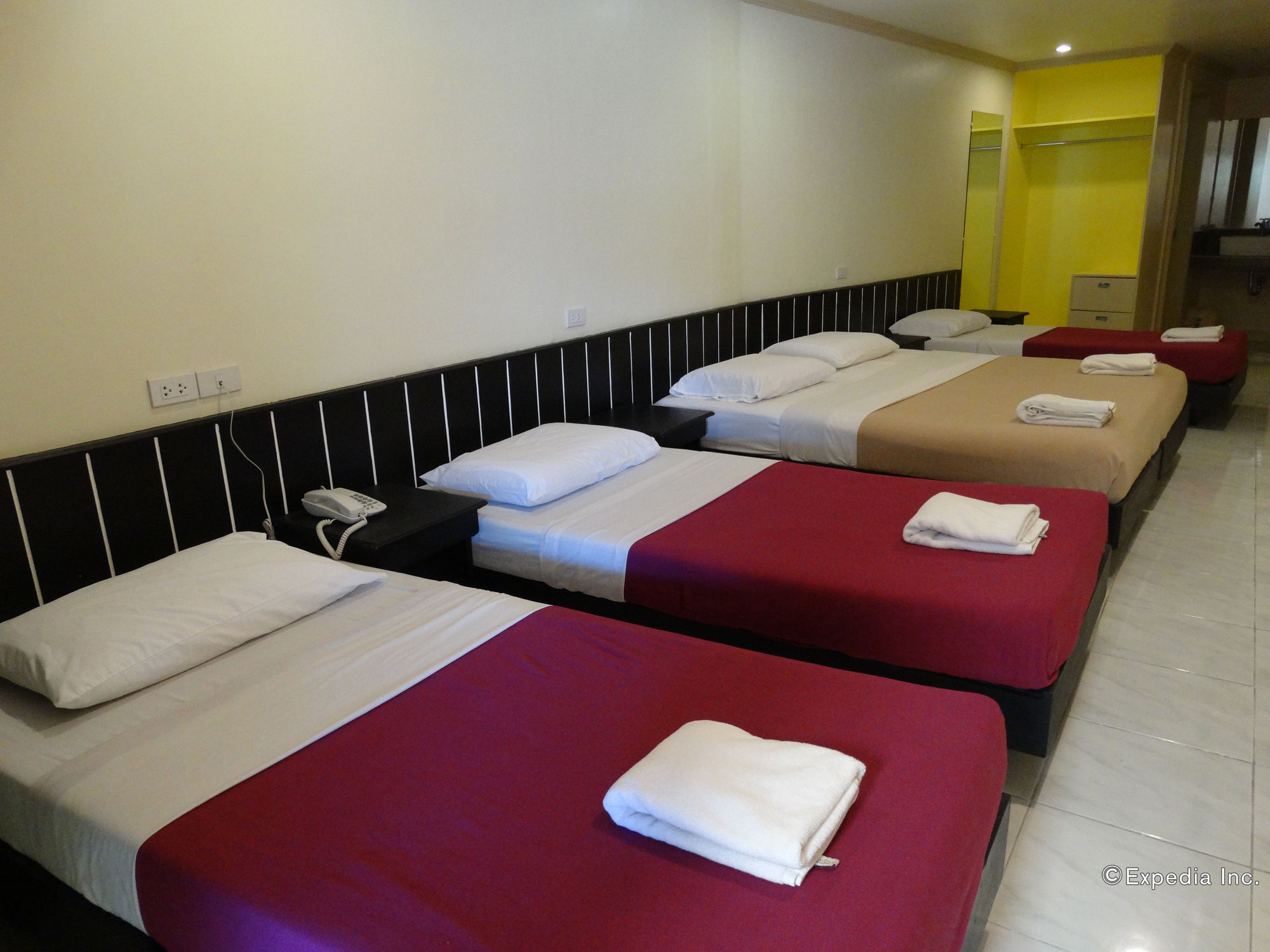 Davao Royal Suites And Residences Bagian luar foto