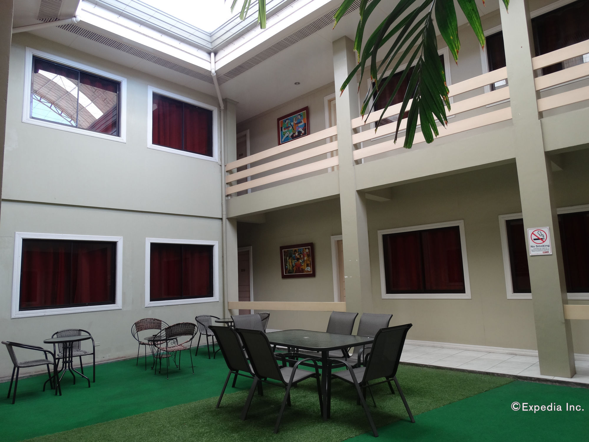 Davao Royal Suites And Residences Bagian luar foto