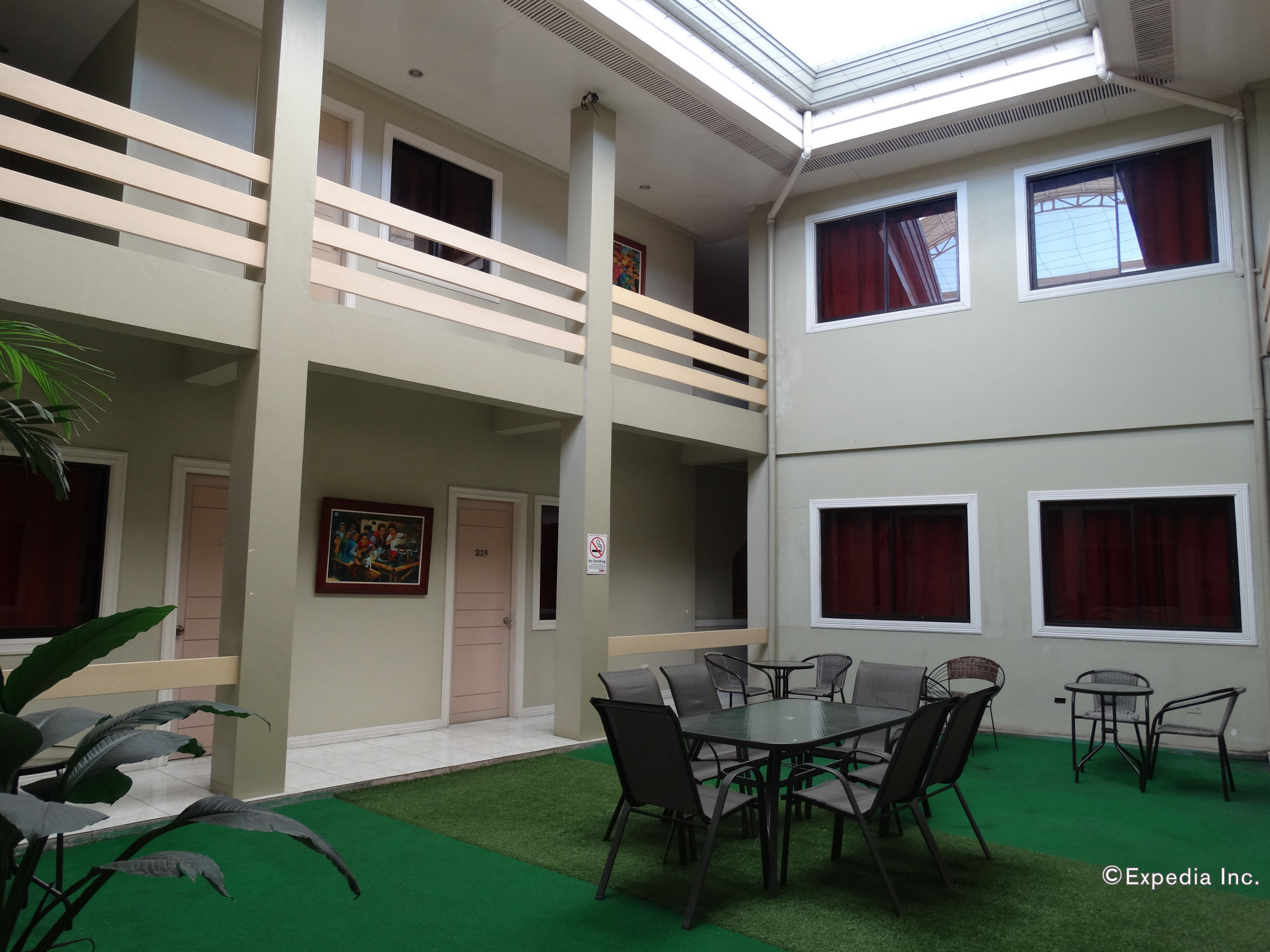 Davao Royal Suites And Residences Bagian luar foto